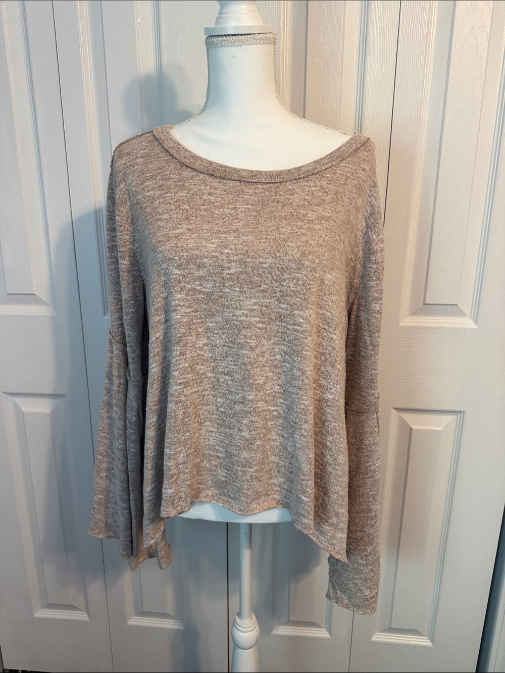 Anama Lightweight Taupe Marled Long-Sleeve Top